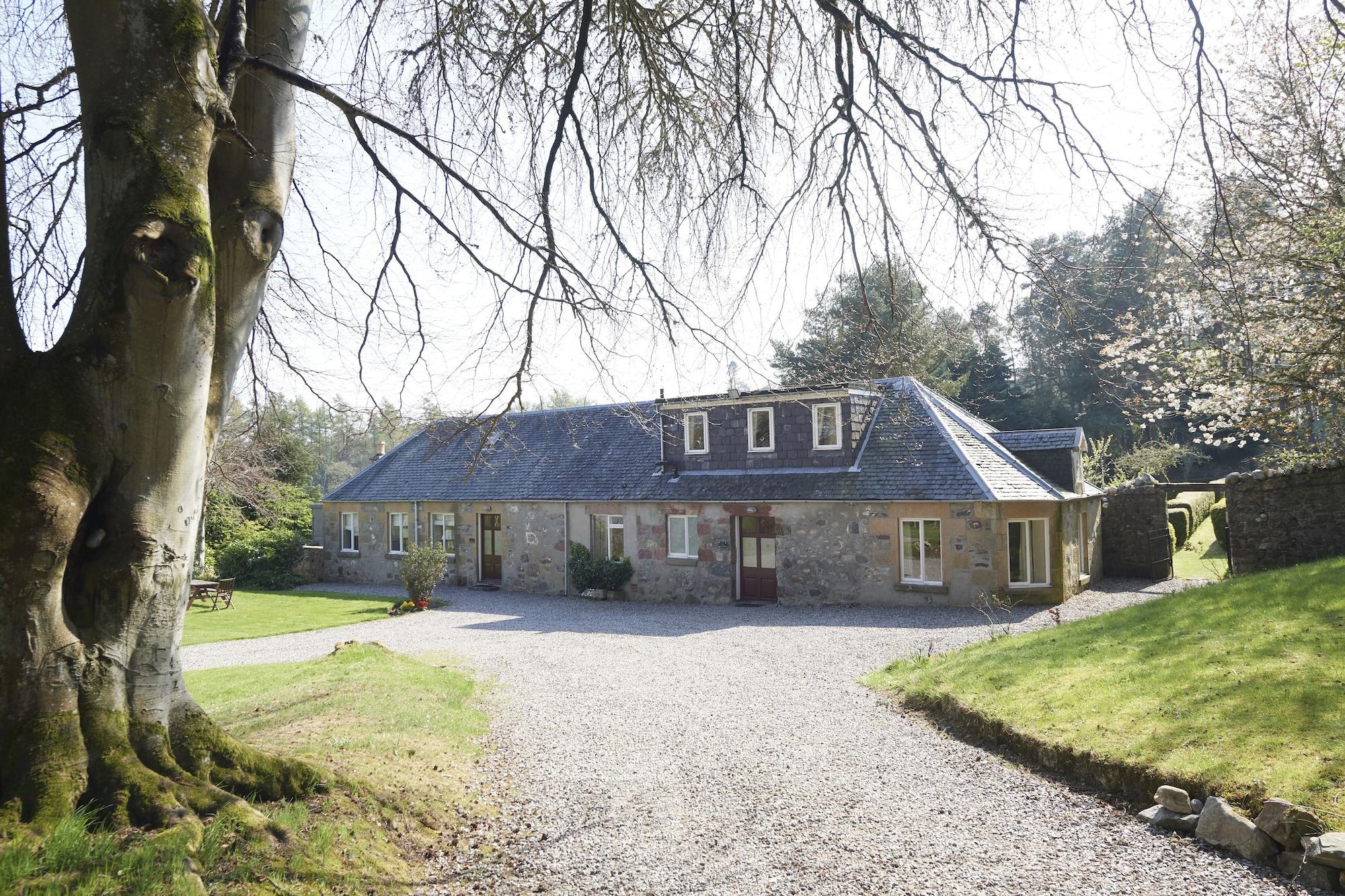 Loch Ness Country House Hotel Inverness Exterior photo